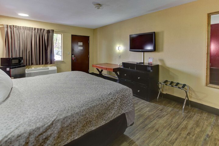 Room 19 of 26