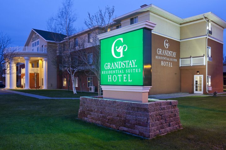 Hotel 3 of 28