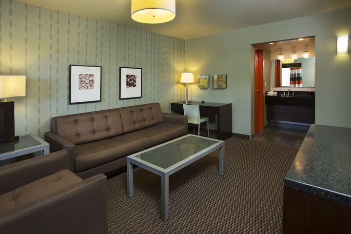Room 44 of 79