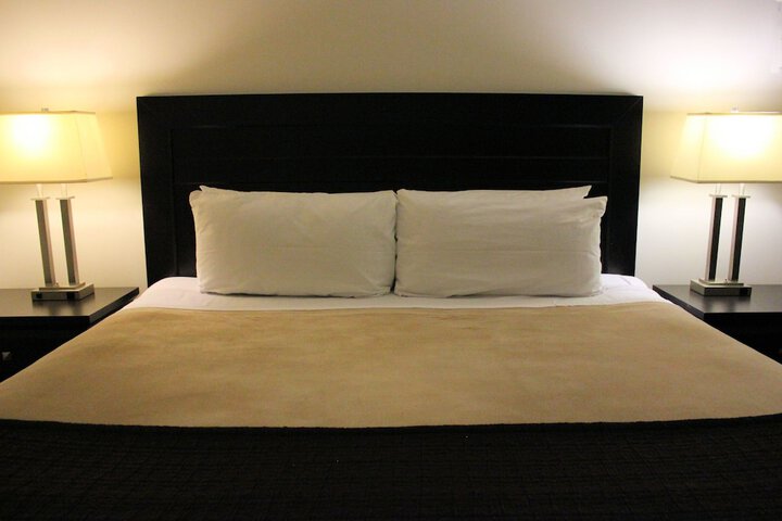 Room 7 of 19