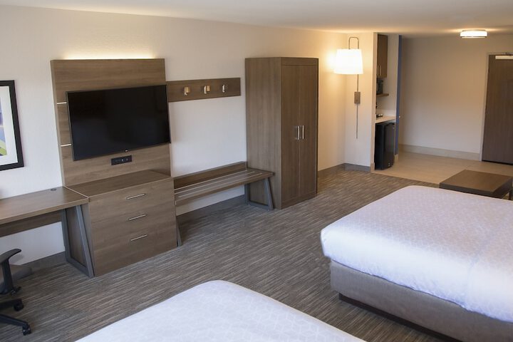 Room 58 of 77