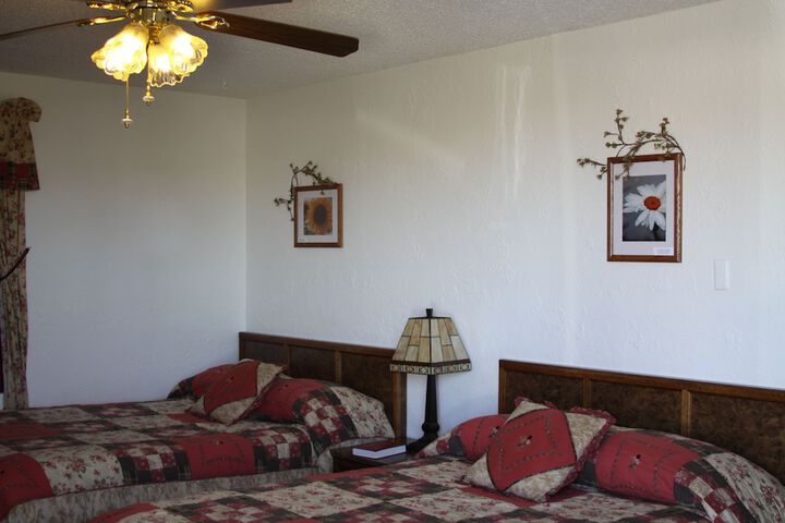 Room 27 of 34