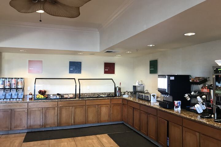 Hawthorn Suites by Wyndham Victorville