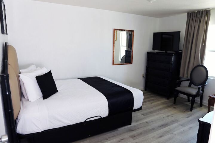 Holiday Isles Resort