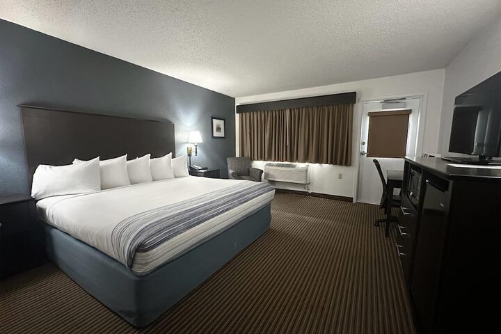 AmericInn by Wyndham Menominee