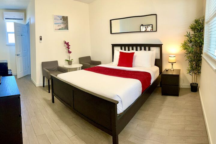 Room 18 of 43