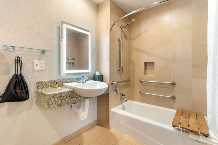 Best Western Plus Rancho Cordova Inn