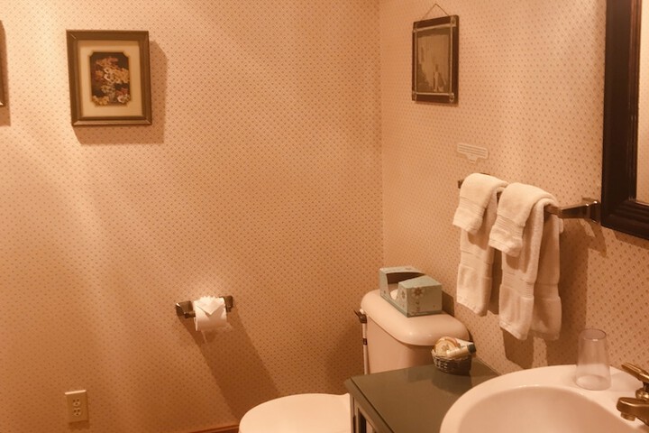 Room 17 of 52