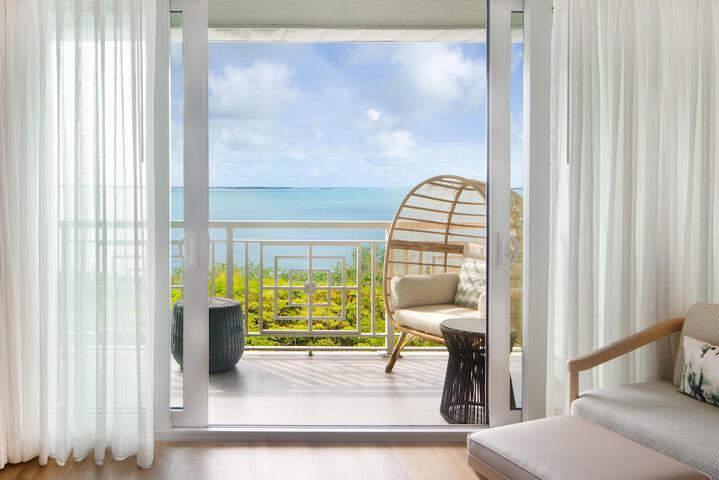 Bakers Cay Resort Key Largo Curio Collection by Hilton