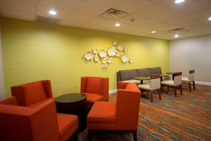 Hampton Inn & Suites Valdosta / Conference Center