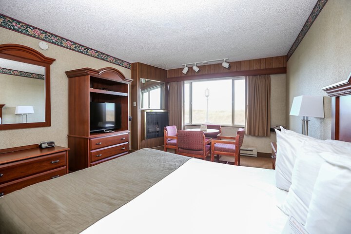Room 58 of 76