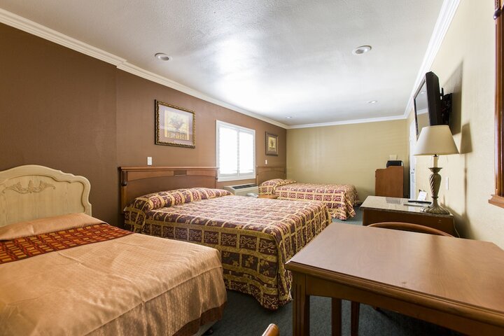 Room 23 of 67