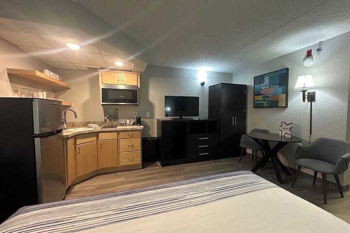 AmericInn by Wyndham Menominee