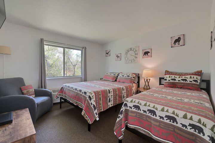 Room 105 of 158