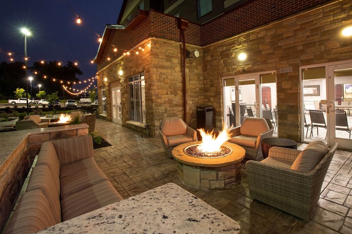 Terrace/Patio 73 of 76
