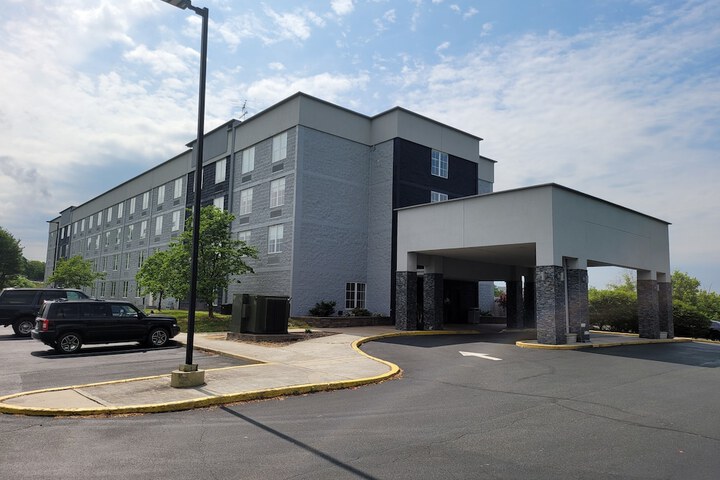 Hotel 2 of 13