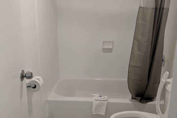 Room 26 of 37
