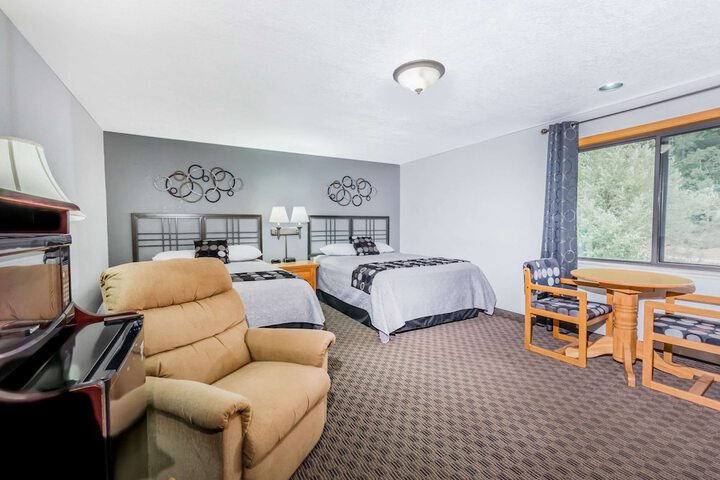 Room 25 of 31