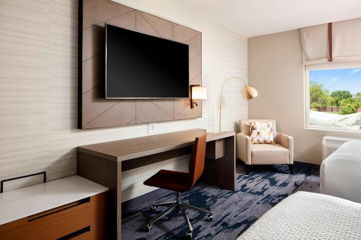 Room 16 of 32