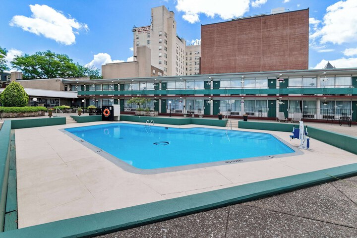 Pool 2 of 46