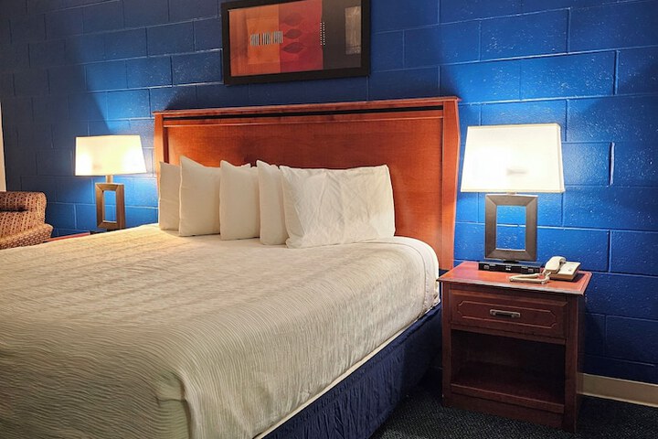 Room 46 of 62