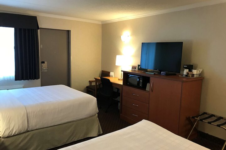 Room 14 of 40