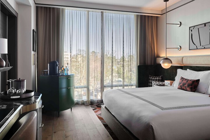 Room 42 of 115