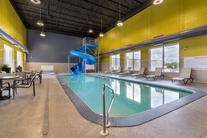 Pool 4 of 37