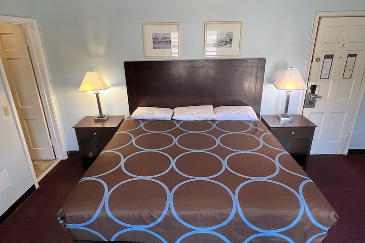 Room 38 of 56