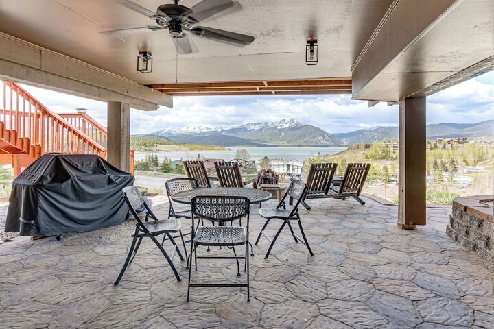 Hot Tub Relaxation: Luxe Summit Gem w / Mtn Views