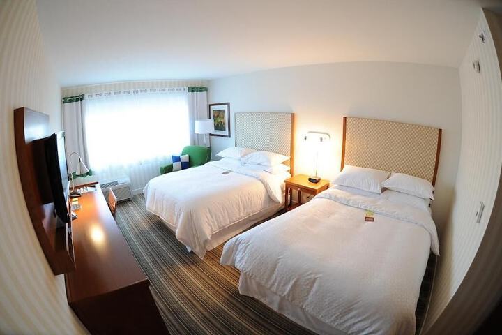 Room 12 of 38