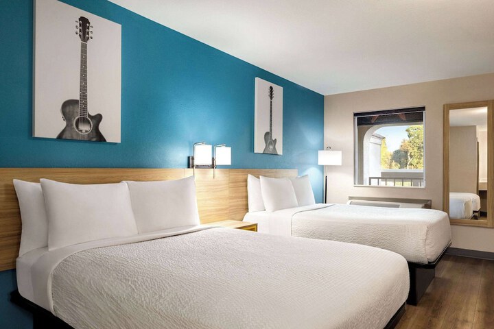 Days Inn by Wyndham Memphis at Graceland