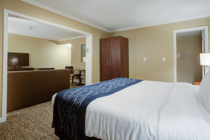 Room 13 of 50