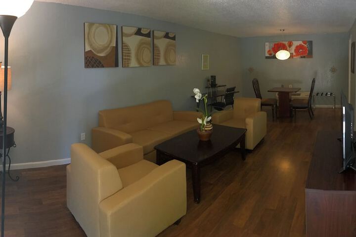 Room 17 of 35