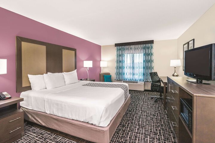 Room 16 of 25