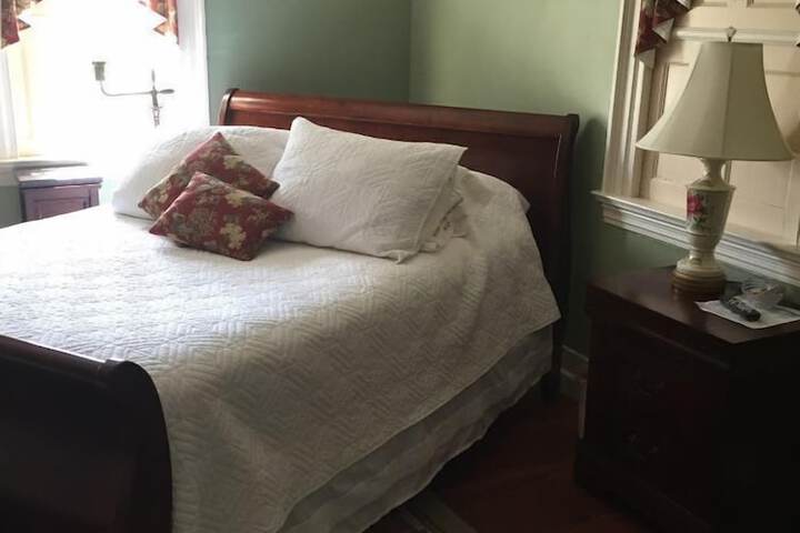 Room 25 of 52