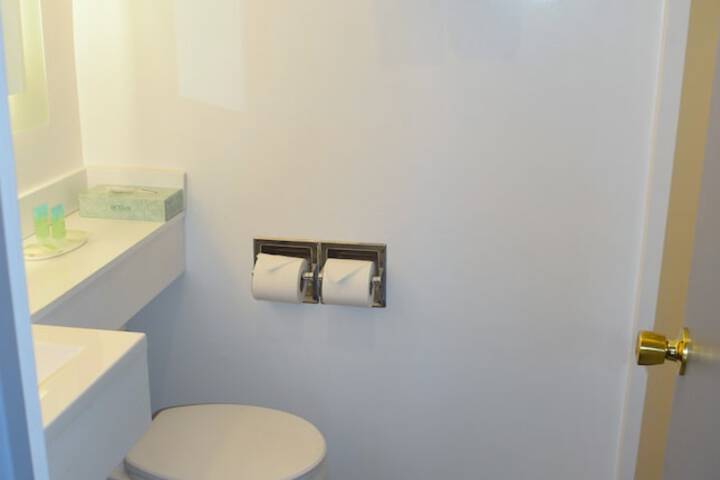 Room 7 of 17