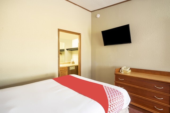 Room 20 of 38