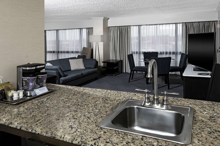 Hilton Greenville