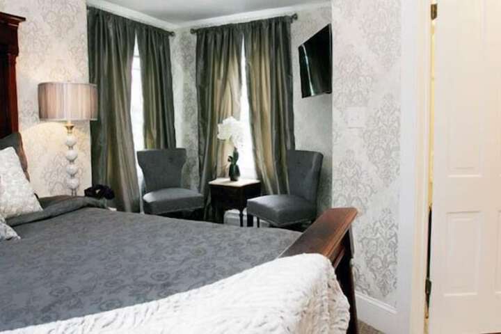 Room 38 of 46