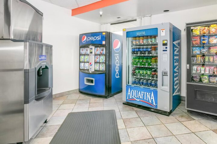 MOTEL 6 MINNEAPOLIS AIRPORT - MALL OF AM