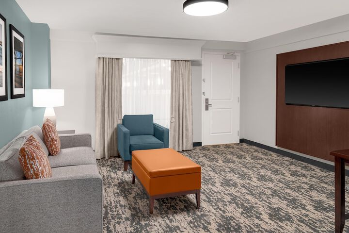 Embassy Suites by Hilton Fort Myers Estero