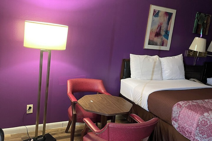 Room 77 of 84