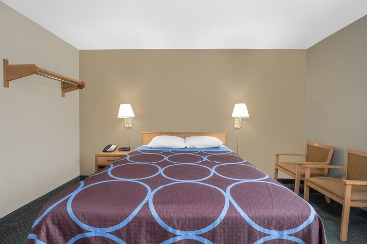 Room 13 of 15