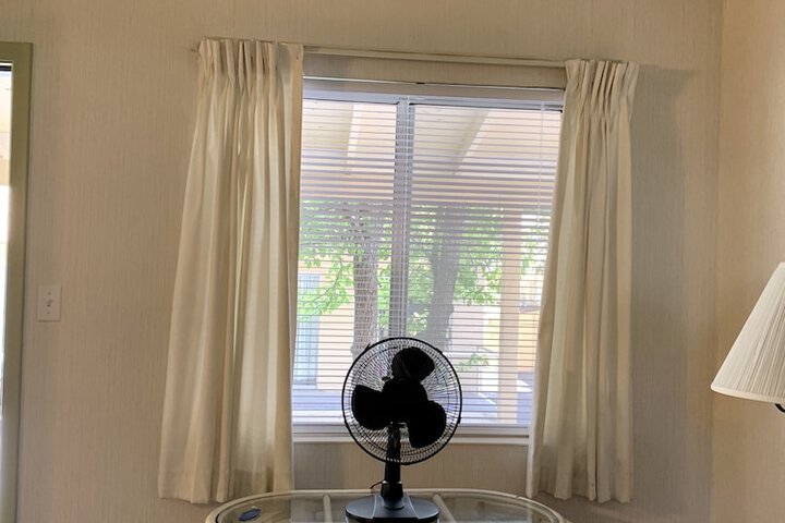 Room 31 of 37