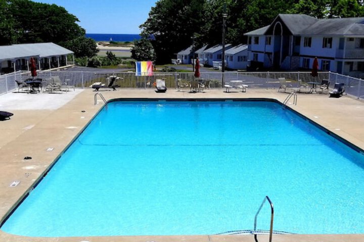 Pool 6 of 93