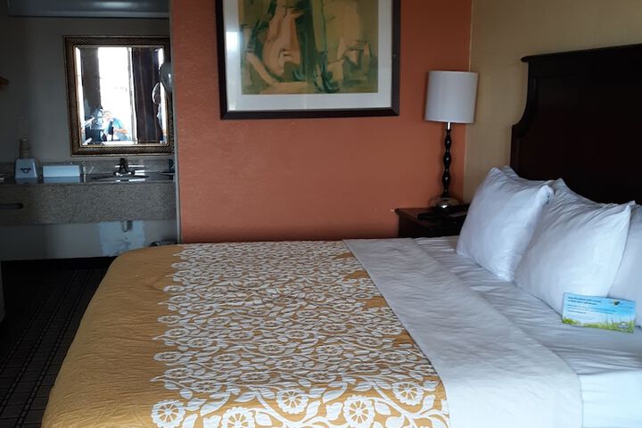 Room 20 of 80