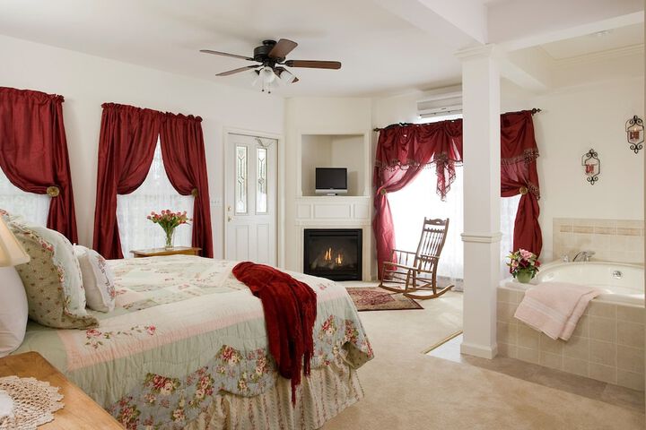 Room 18 of 85