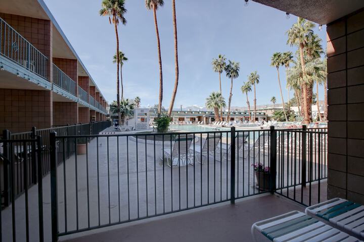 Desert Hot Springs Spa Hotel
