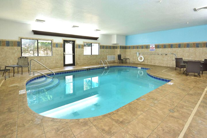 Pool 10 of 118